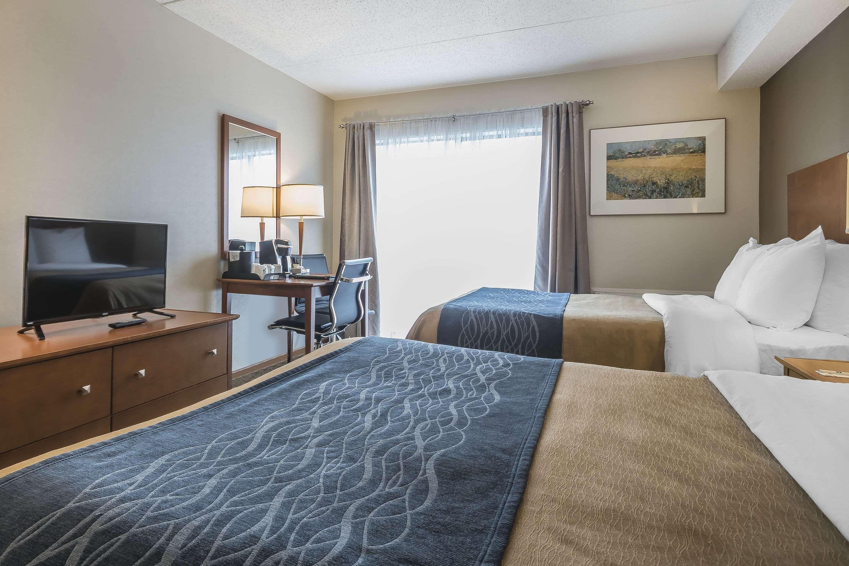 Comfort Inn Chilliwack Exterior photo