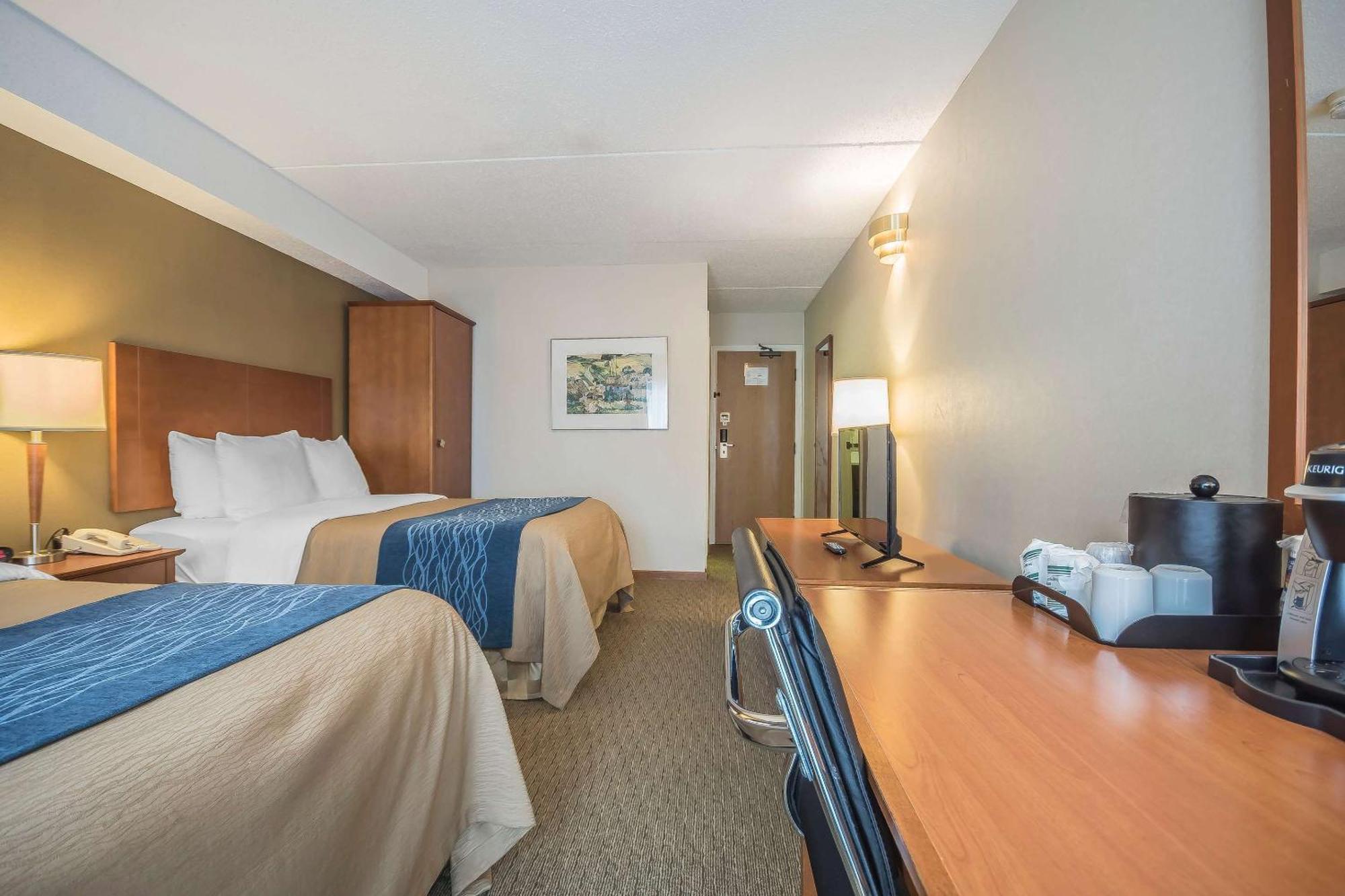 Comfort Inn Chilliwack Exterior photo